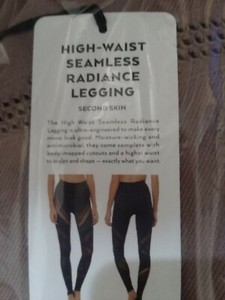alo radiance legging
