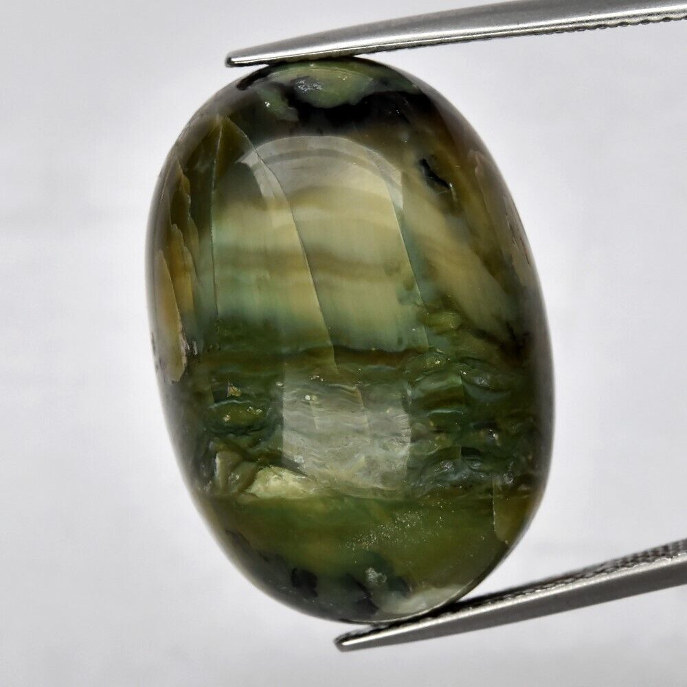 Opale verte chatoyante du Chili 21,97Cts, pierre brute taillée pour cabochon