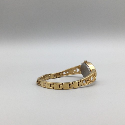 CW Watch Women 20mm Gold Silver Two Tone Oval Dial New Battery 6.5" - Picture 8 of 13