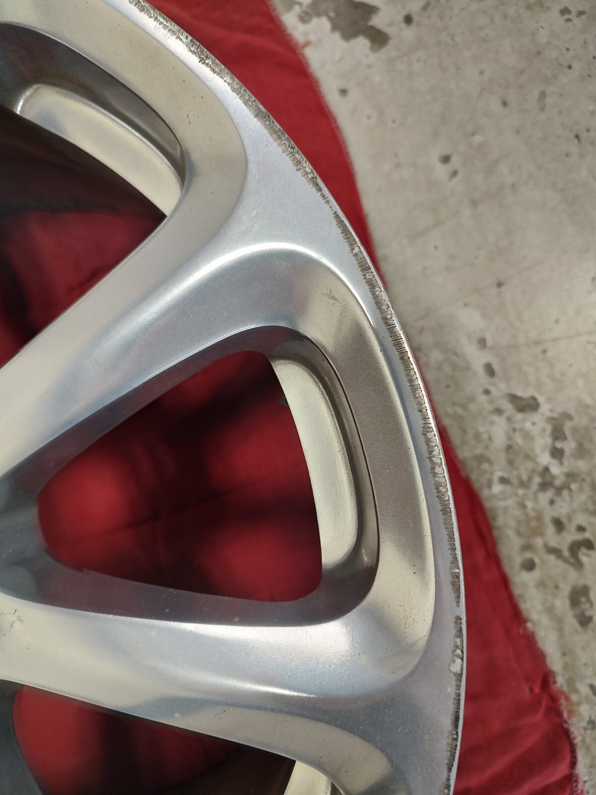 Maserati Quattroporte OEM wheels