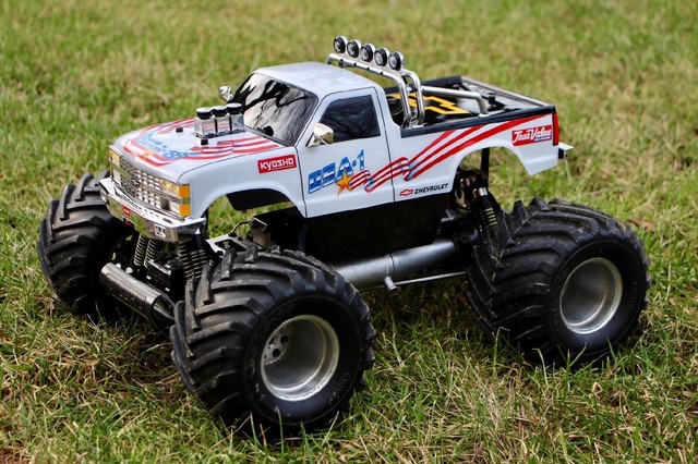VINTAGE KYOSHO USA1 USA 1 AND TRACKER BODY FITS NITRO AND ELECTRIC TRUCK | eBay