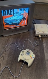 Sega Dreamcast Console Bundle HKT-3020 w/ (2) Controller VMU Crazy Taxi Tested