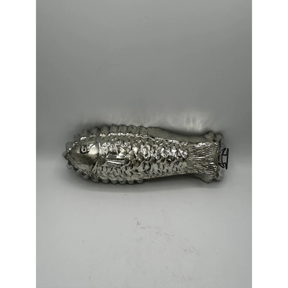 Molde de pescado vintage sartén de metal de hojalata metal plateado cocina molde para hornear decoración colgante Foto 3 de 4