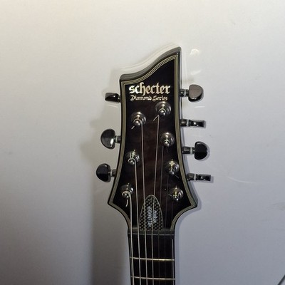 Schecter Diamond Series E-Gitarre Schwarz 6-saitig