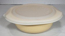 Used Tupperware 2 Qts Ovenworks Casserole wit...
