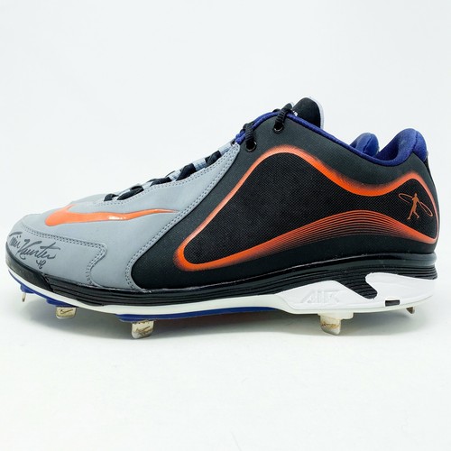 2012 Torii Hunter Detroit Tigers Player Exclusive Cleats Game Used Autographed - Picture 2 of 7