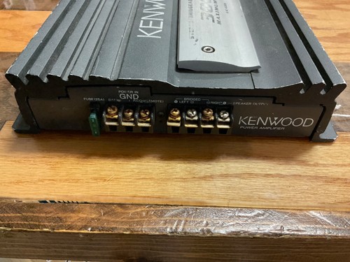 Power Amplifier KENWOOD KAC-6085 Stereo 300 Watts Maximum Power FOR PARTS - Picture 3 of 3