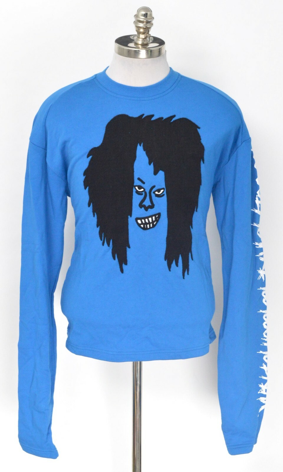 Новый синий свитер с круглым вырезом HACULLA NYC стоимостью 450 долларов, слишком уродливый, чтобы его носить, Слишком прочный, чтобы его сломать.