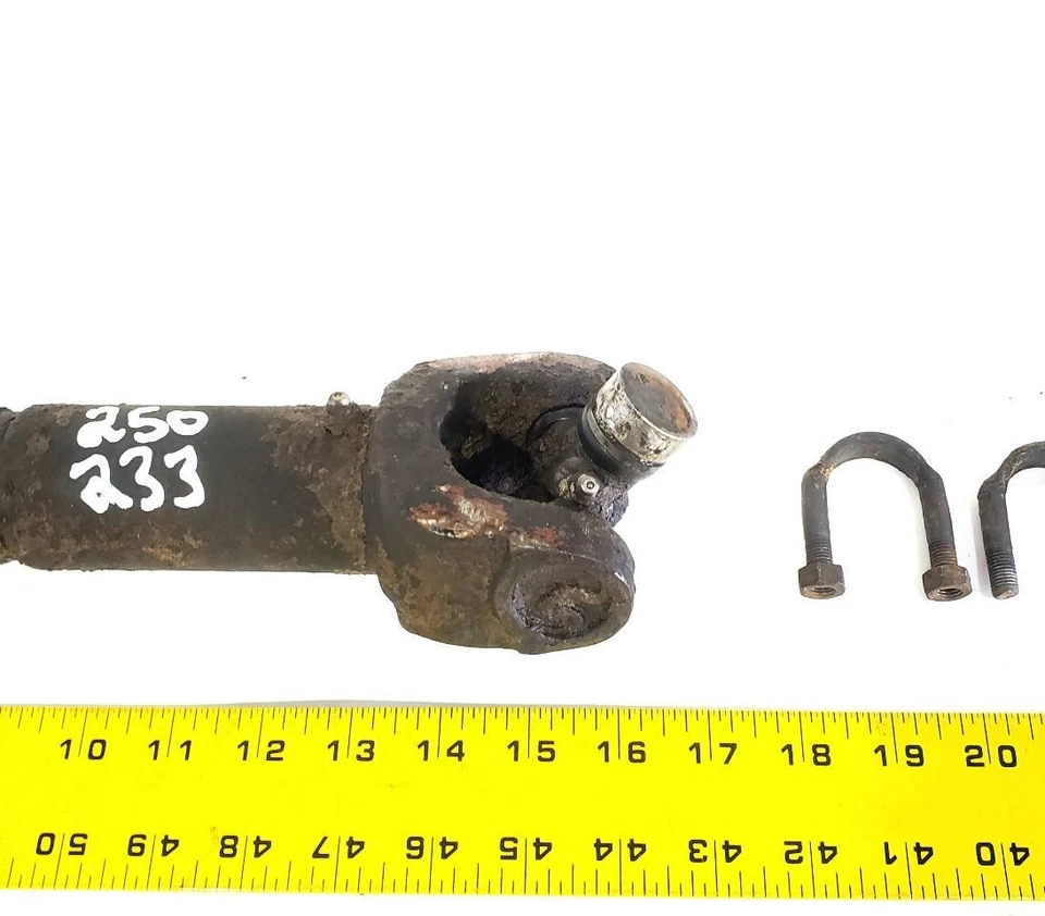 1972 International 1110 OEM Transfer Case Shaft 4WD Automatic 304 - Image 3 of 4