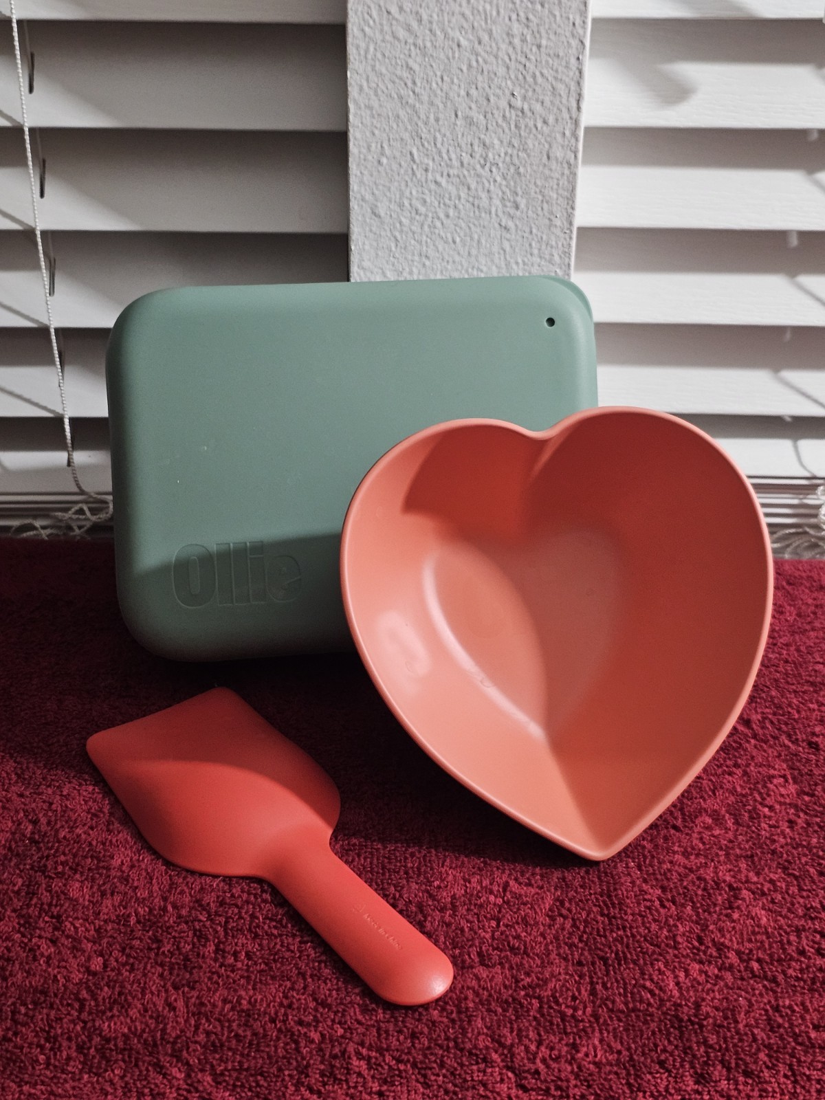 Storage Container With Scoop, And Heart Bowl