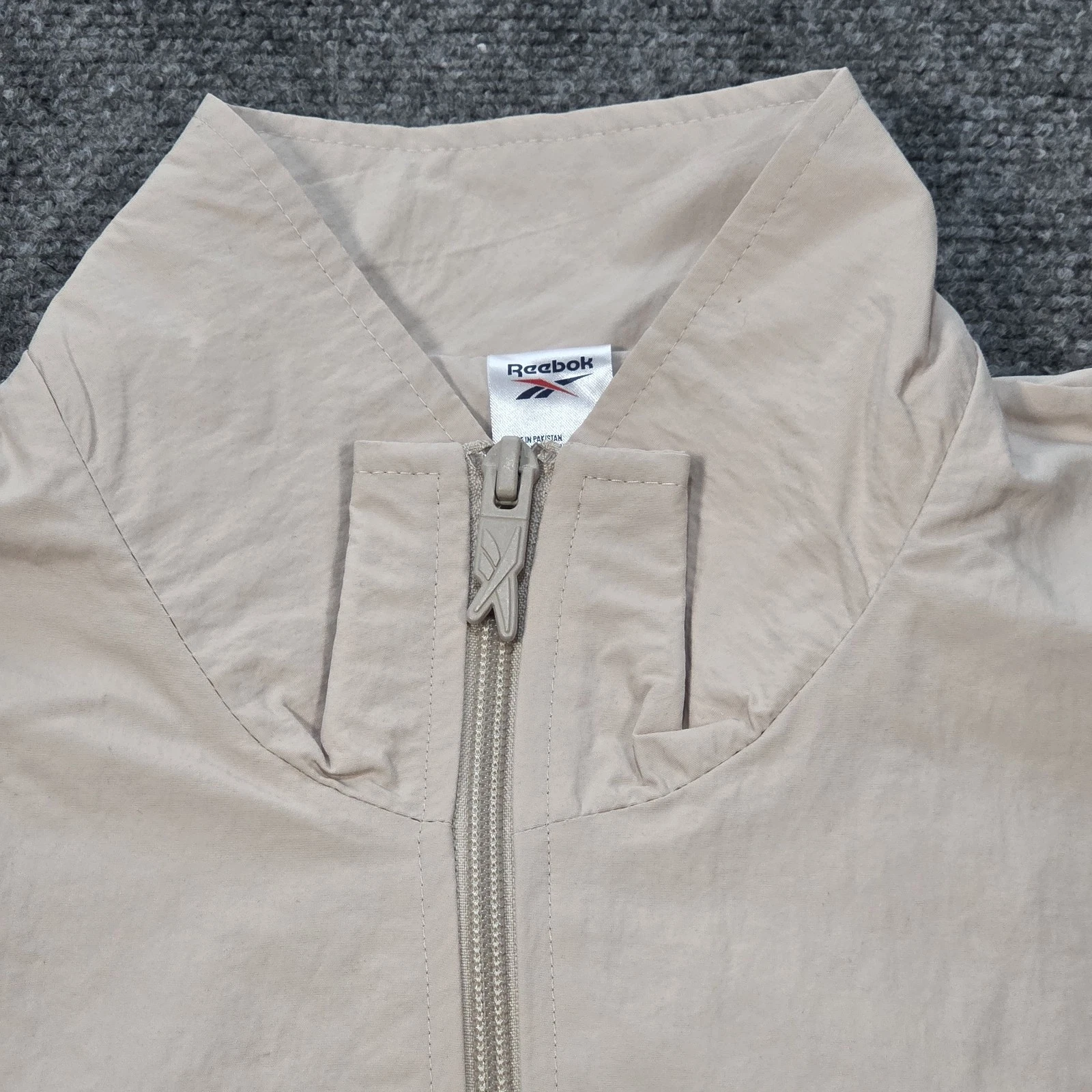 NWT Reebok Vector Tracktop Mens Medium 'Stucco' Beige Tan Track Jacket Knit Logo - product detail image 4