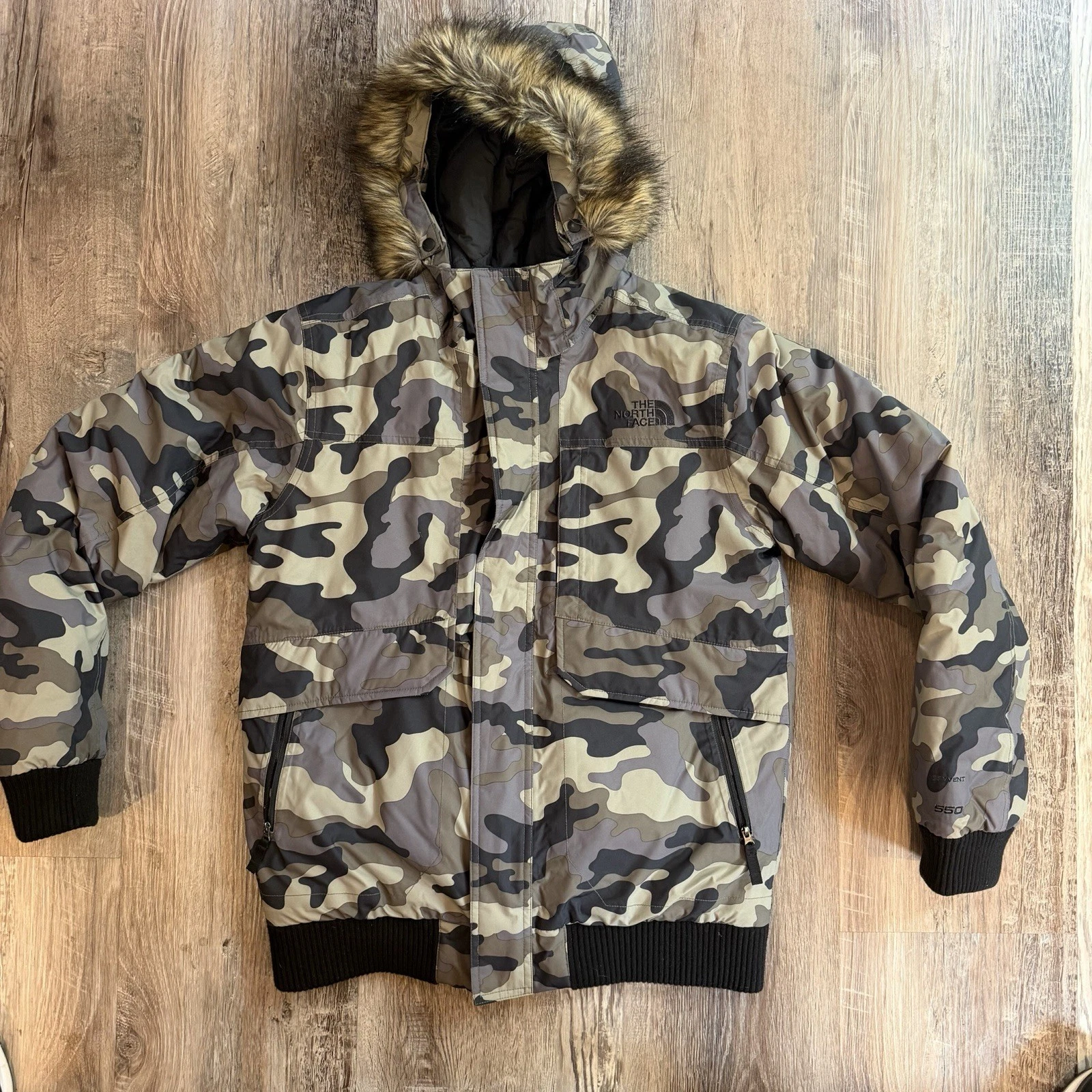 The North Face Boys' Camo Gotham 550 Puffer Jacket SZ XL 18-20 Winter Warm