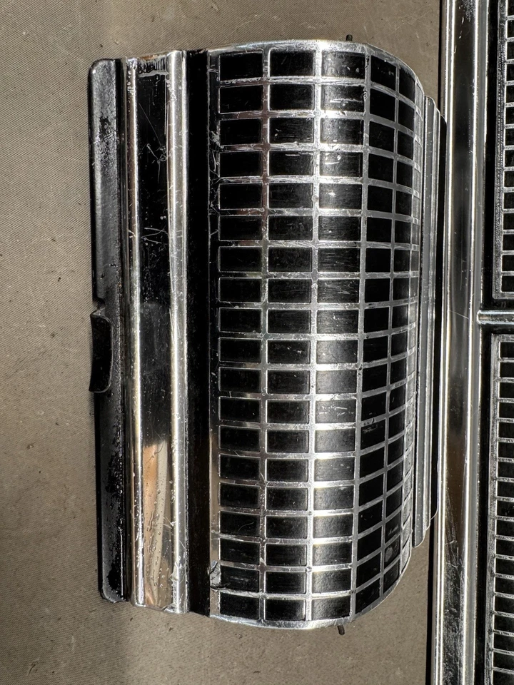 Mercury Comet 1964 maletero cala panel trasero moldura tapa de gas puerta moldura luz trasera OEM Foto 2 de 4