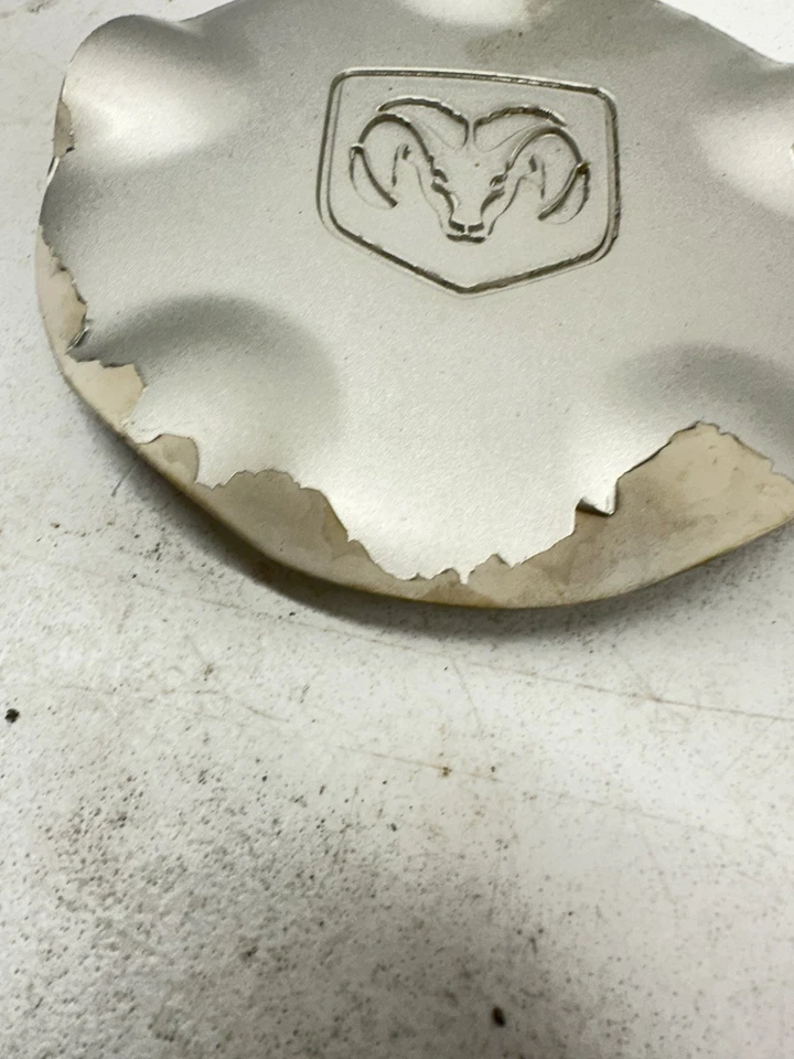 1997-2000 Dodge Dakota Durango Silver Hubcap Wheel Center Cap 5EC15 39699 Peel - Image 4 of 4