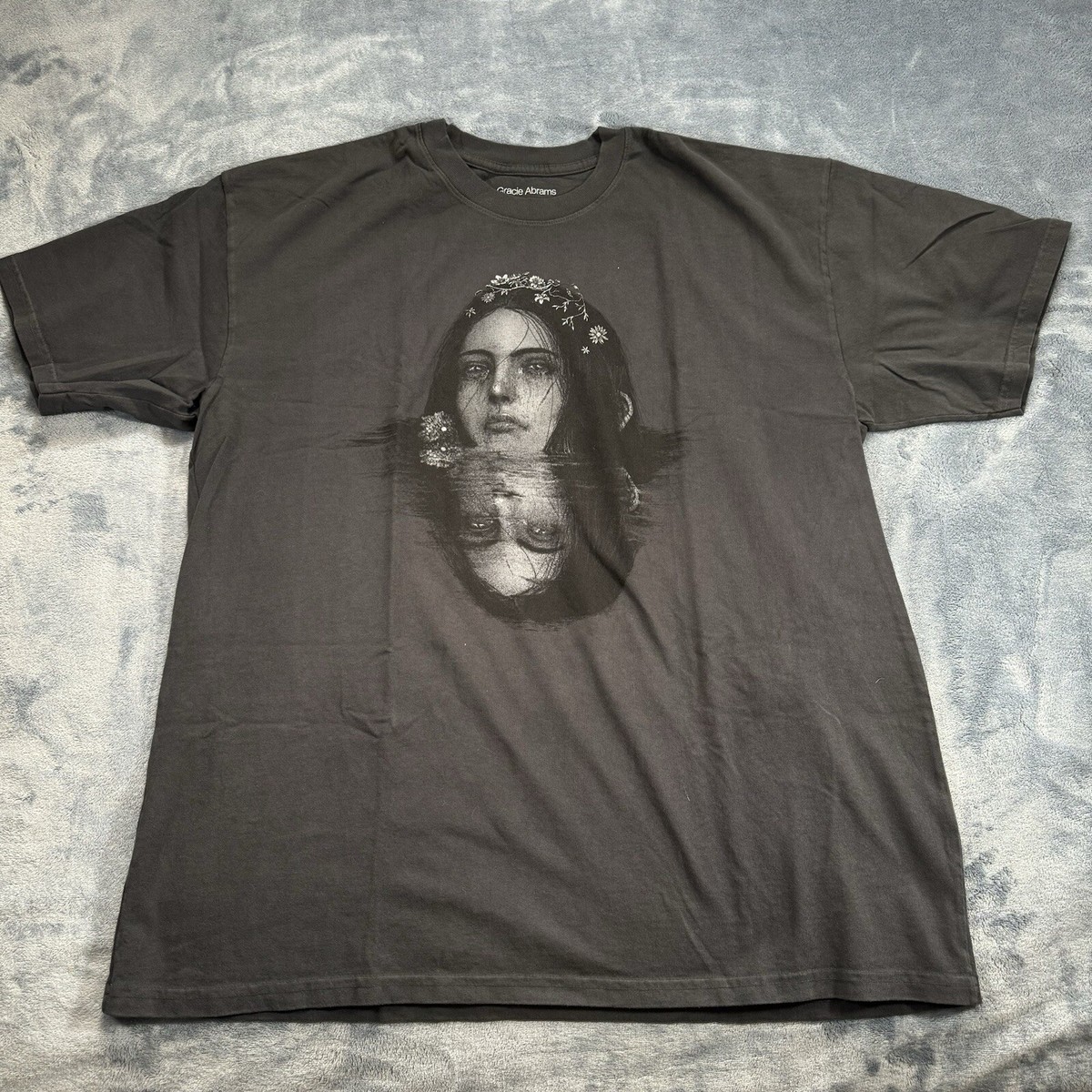 GracieAbramsグレイシーエイブラムス ツアーTシャツ Tour