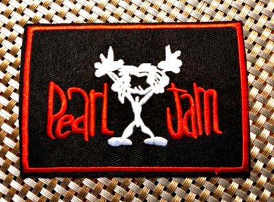 Pearl Jam (band) logo Embroidered Patch Iron-On Sew-On US shipping