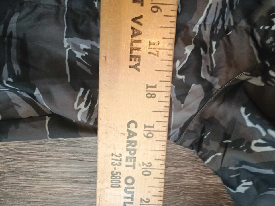 Nike Chaqueta Cortavientos Abrigo Mujer Gris Medio Urbano Camuflaje Cremallera Completa Con Capucha Foto 4 de 4