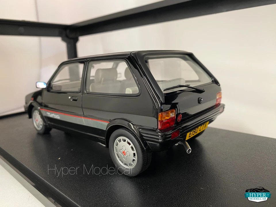 CULT SCALE MODELS 1/18 MG METRO TURBO 1986 BLACK ART.CML170-2 - Immagine 3 di 4