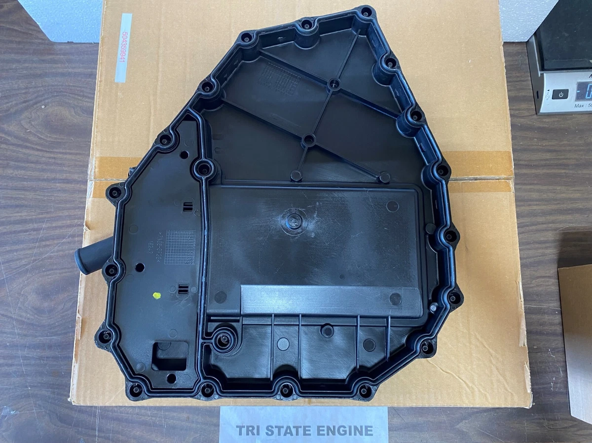 GENUINE OEM CNH 504359941 REAR ENGINE COVER BREATHER IVECO NEW  