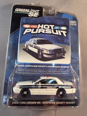 Greenlight Hot Pursuit Arapahoe County Sheriff 2008 Ford Crown Vic Series 1 1:64