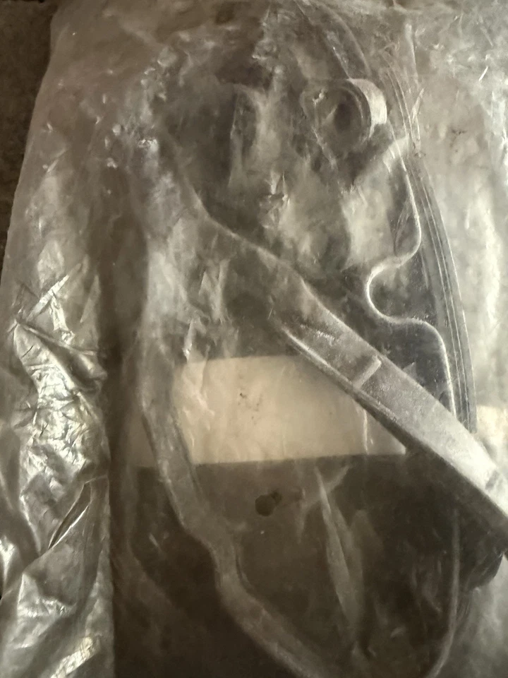 Juego de juntas de cubierta de válvula Elring 382.750 BMW 325Ci 325i 325xi 330Ci 330i 330xi 525i Foto 2 de 2