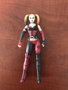 harley quinn arkham city figure