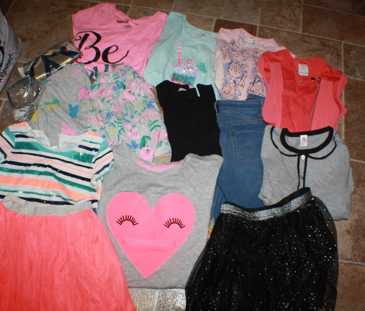 Girls Huge Clothing Lot Size 10 BRAND NAME CUTE SHIRTS,PANTS,SKIRTS,TOPS  OUTFITS