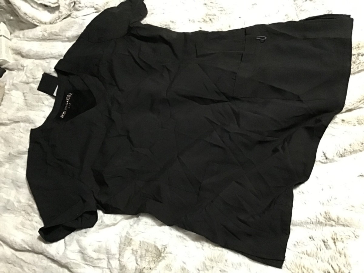 scrubletics black small top New with tags