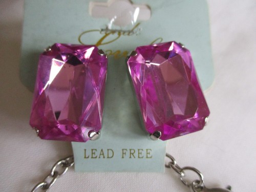 and Lovely -Pink rectangular faceted shapes necklace & earring set- pierced ears - Picture 5 of 9