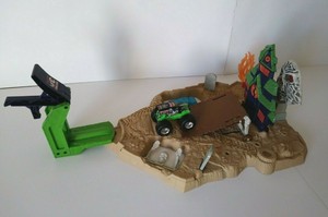 grave digger boneyard bash