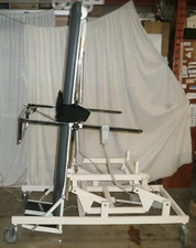 Everyway CA190 Hi-Lo Electric Tilt Treatment table Excellent working Order