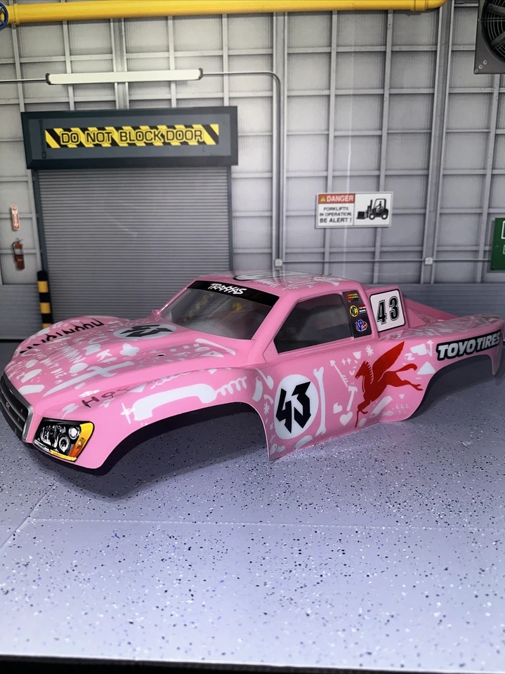 Custom Traxxas Slash 1/10 Ken Block Hoonigan RC Truck Body Hoonipig - Image 3 of 4