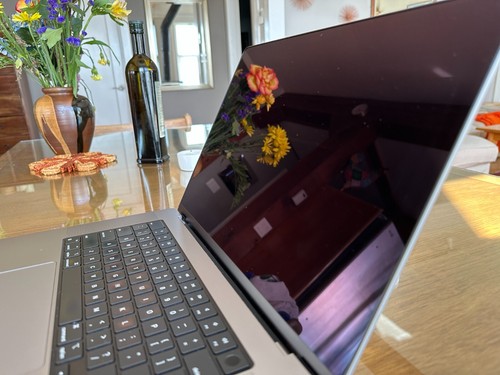 Apple MacBook Pro 16โ 2021 M1 Pro 16GB RAM 1TB SSD โ Excellent, Clean, Low Cycle - Picture 6 of 11