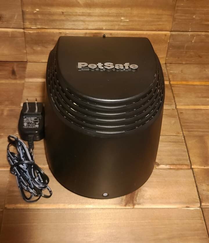 PetSafe Stay Play Wireless Dog Fence Extra Transmitter 300-3078 w/Power Cord