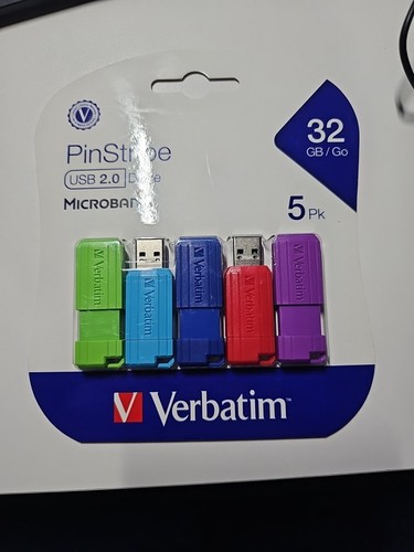 Verbatim PinStripe 32GB USB 2.0 Flash Drives Assorted Colors 5/Pack (70055) - 第 1/2 張圖片