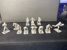 25 Unpainted 60s Style Electric Football Figu...