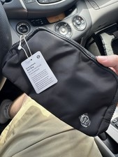Lululemon Everywhere Belt Bag Black/Silver