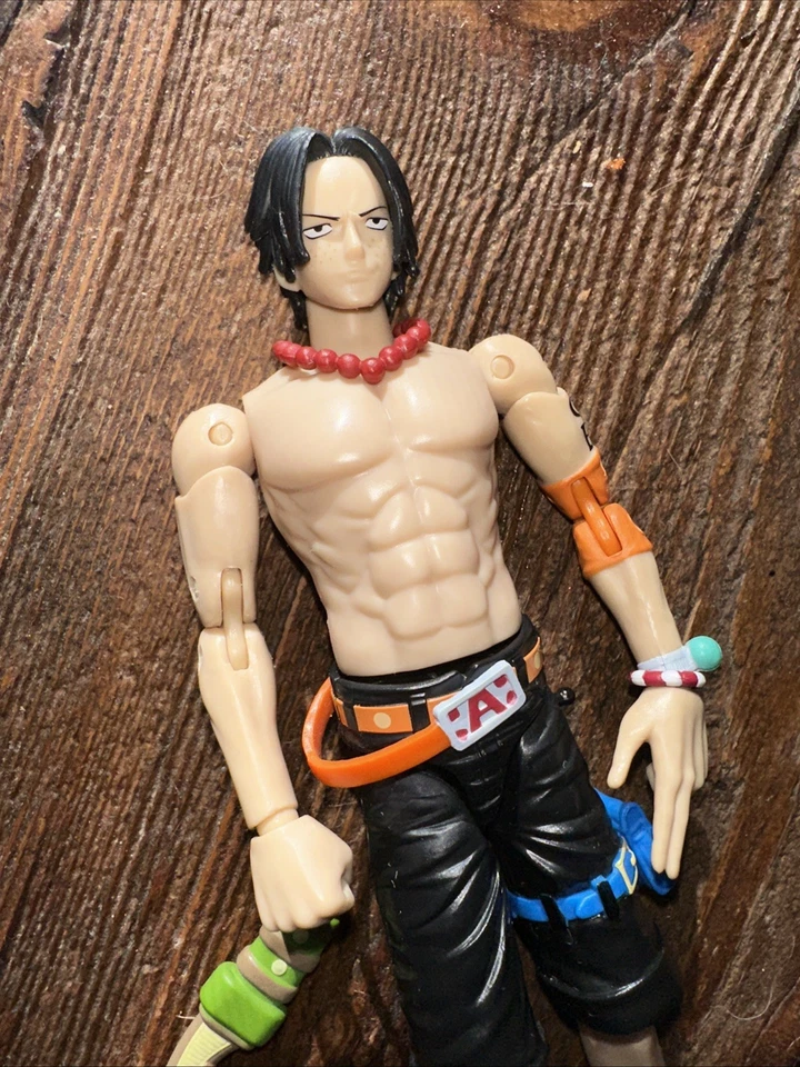 Figura de héroes de acción variable One Piece Portgas D. Ace Bandai 2021 suelta Foto 2 de 4