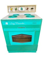 Suzy Homemaker 1960s Vintage child Size Oven IT WORKS 