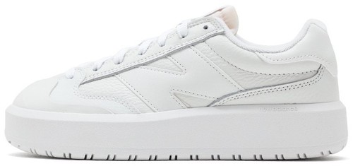 Size 7.5 - New Balance 813Hv1 White‎ New balance white. Size 8 8 (41) | Mercari main image 4