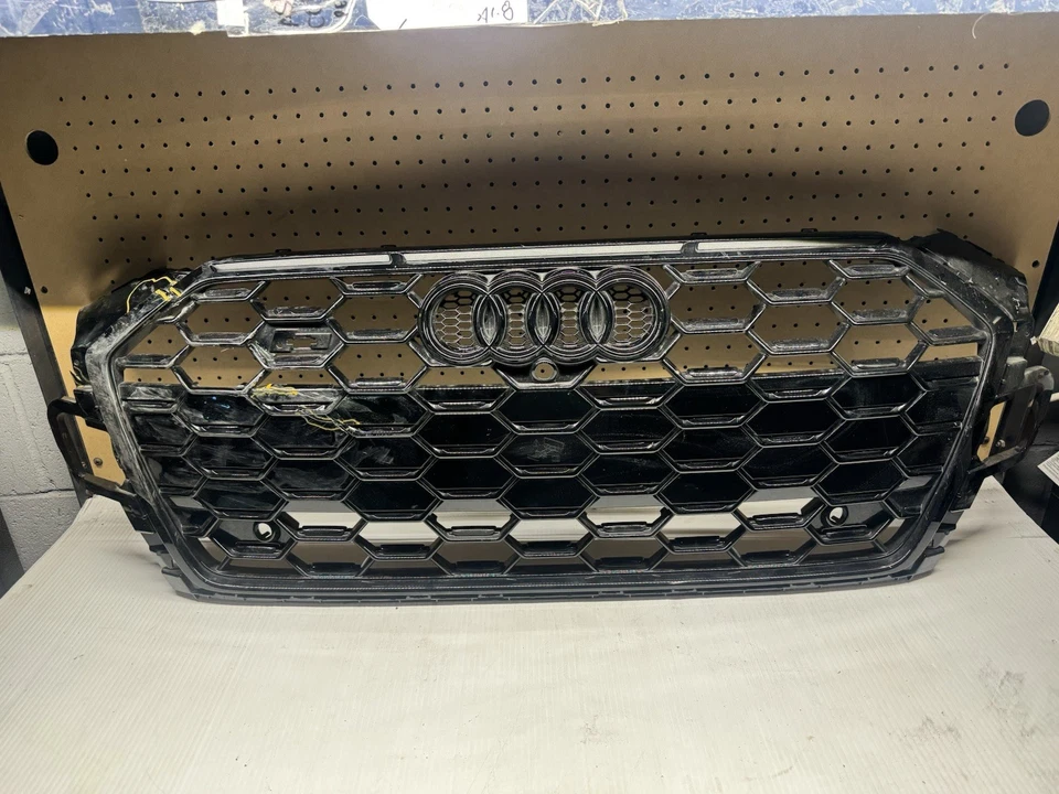 Audi A5 Quattro 2020-2022 cupé parrilla fabricante original  Foto 4 de 4