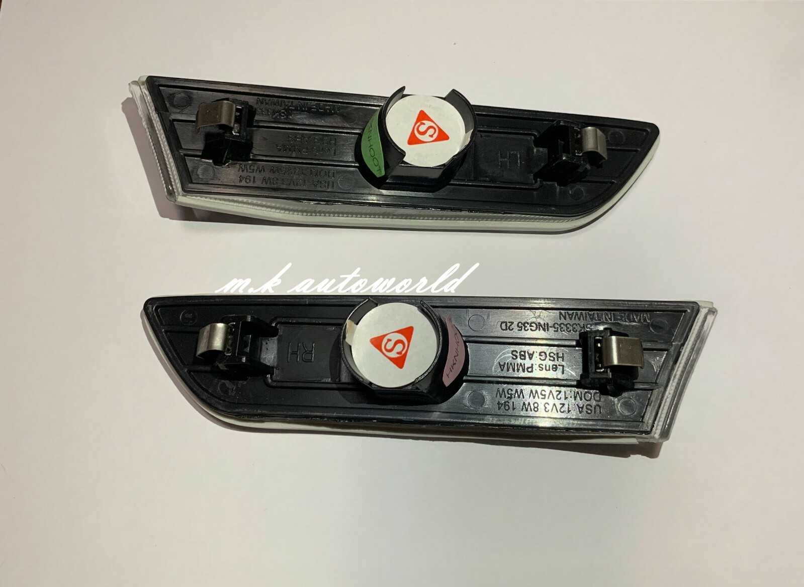 Front Bumper Crystal Black Side Markers for 20032007 INFINITI G35 2DR