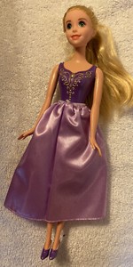 mattel rapunzel doll
