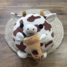 Zuru Snackles Bonnie The Cow Plush Holding Kung Fu Boba Tea 9" Series 2