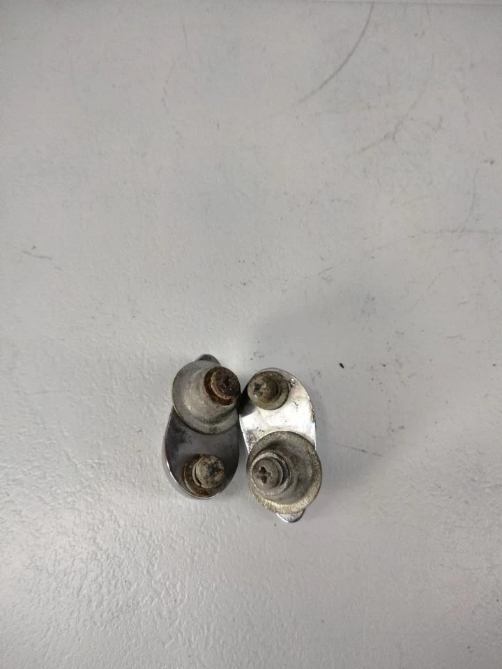 Juego de pares de retenedores traseros superiores convertibles MG MGB Teardrop 1965 a 1980 OEM Foto 3 de 4