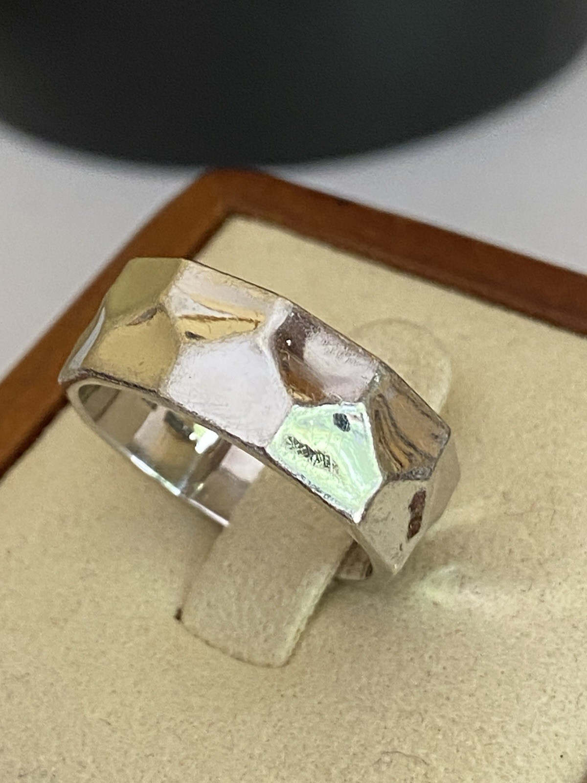 Sterling Silver Honeycomb Pattern Ring Size N1/2 - image 3