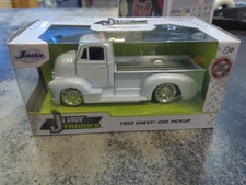 Jada Just Trucks 1952 Chevrolet Coe Pickup 132 Diecast Truck 24076 Jada Just Trucks 1952 Chevrolet Coe Pickup 132 Diecast Truck 24076