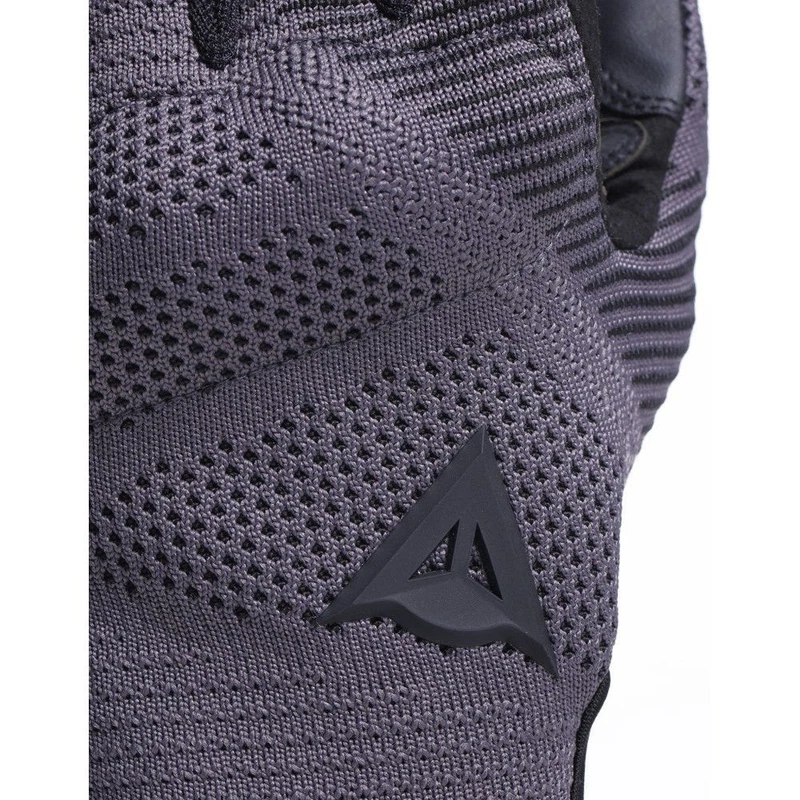 Anthracite, photo 6 of 10