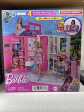 Barbie Getaway House Doll Playset with 4 Areas & 11 Accessories for Kids NEW! 🎄