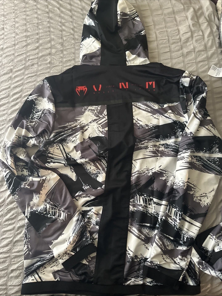 Venum Electron 3.0 Sudaderas con Capucha y Pantalones de Correr Venum Electron 3.0 Gris/Rojo Talla Pequeña Nuevos Foto 3 de 4